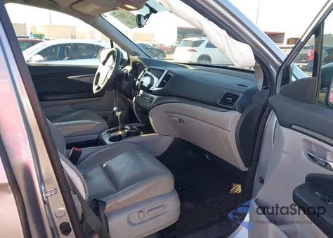 2017 Honda Pilot Ex-L z USA, uszkodzony, nr VIN 5FNYF5H53HB039130